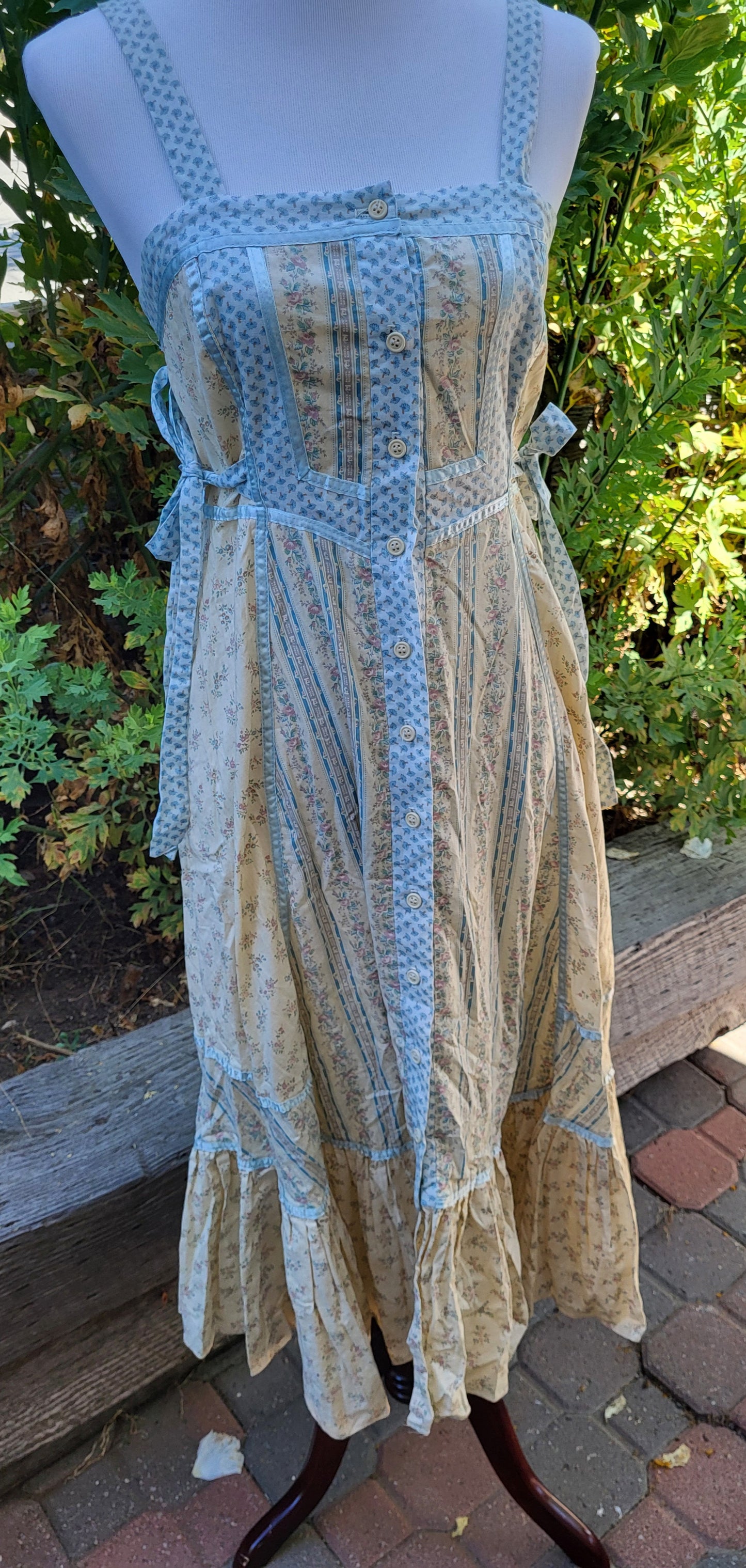 70s Innocent Vintage Gunne Sax Calico Prarie Cottage Dress
