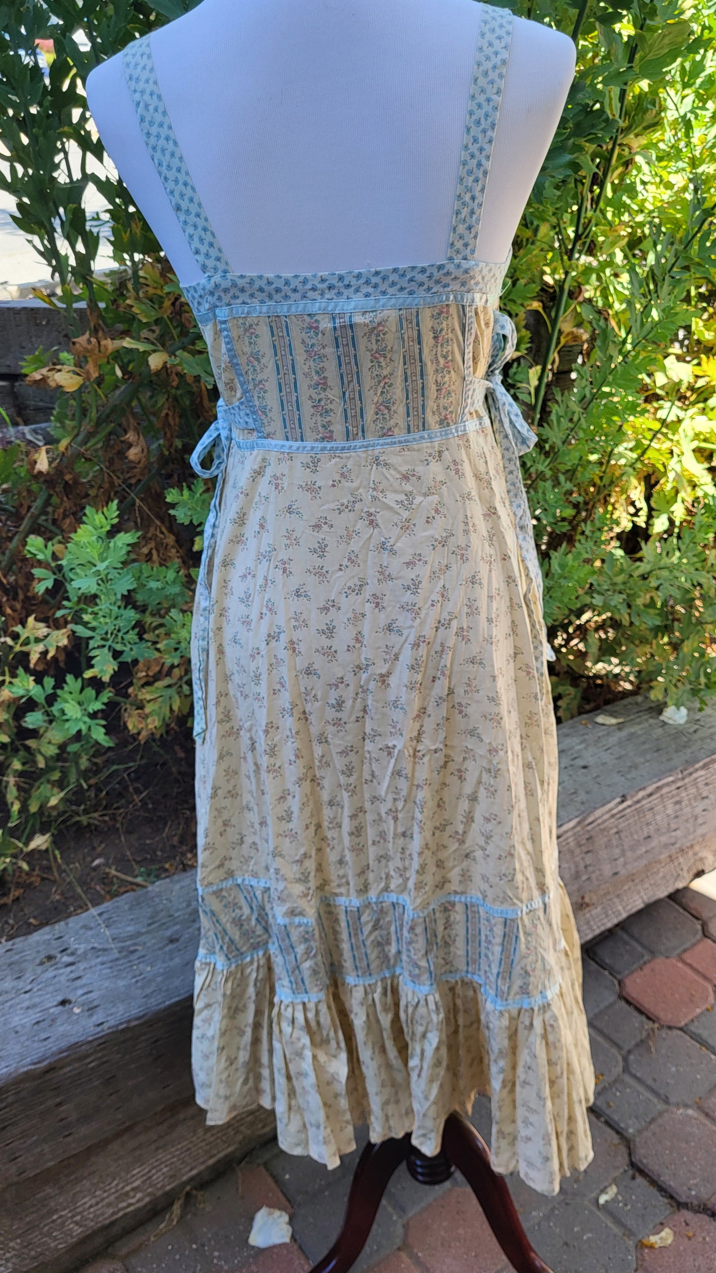 70s Innocent Vintage Gunne Sax Calico Prarie Cottage Dress